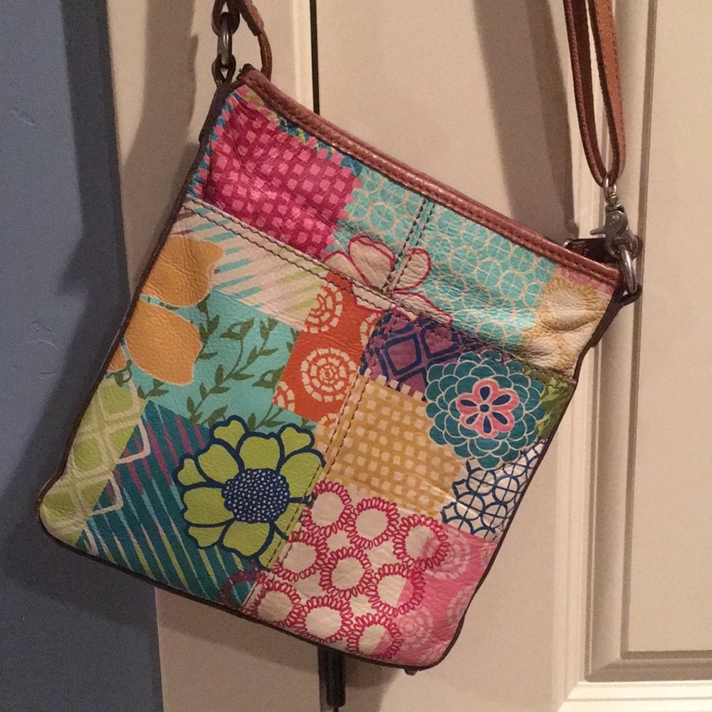 Fossil Purse- Leather Crossbody - Picture 2 of 3
